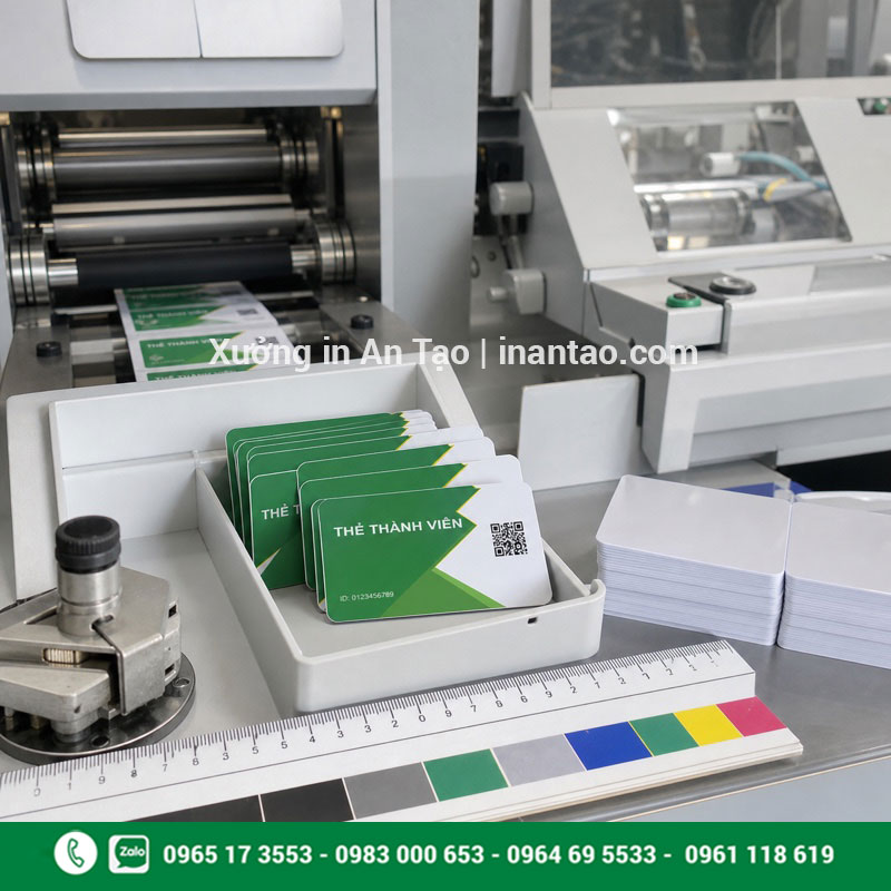 Máy in và gia công thẻ nhựa PVC tại xưởng An Tạo Quy trình in thẻ nhựa PVC tại xưởng